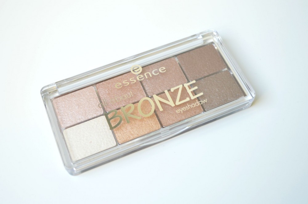 Essence All about bronze palette THE GREEN GUIDE