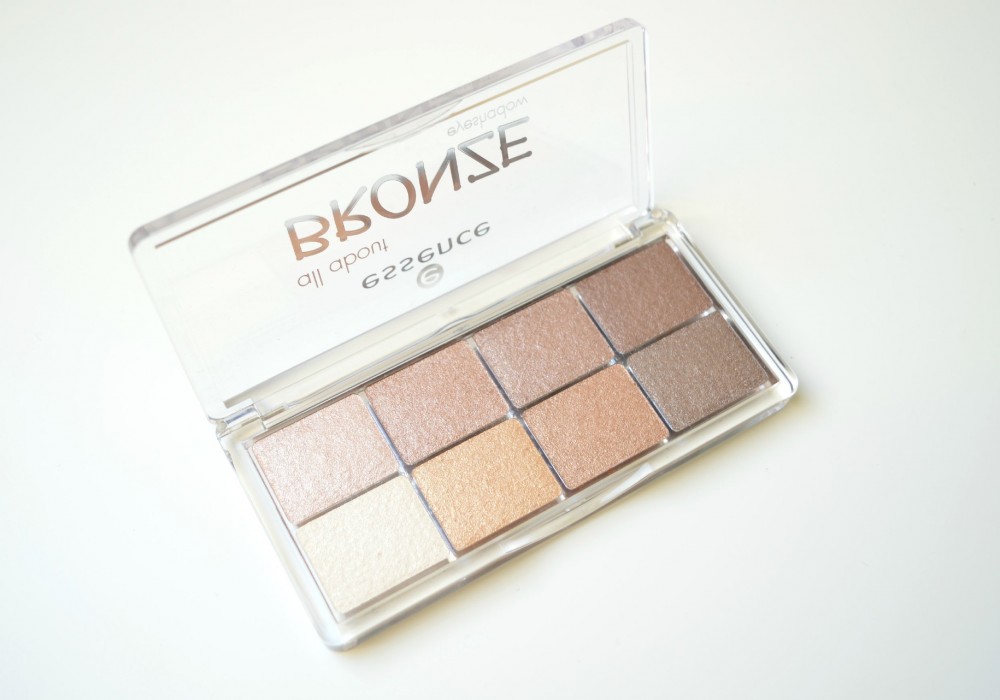 Essence All about bronze palette THE GREEN GUIDE